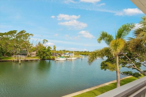 Condominio en venta en Saint Petersburg, Florida, 2 dormitorios, 94.57 m2 № 1885715 - foto 10