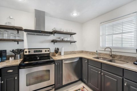 Condominio en venta en Saint Petersburg, Florida, 2 dormitorios, 94.57 m2 № 1885715 - foto 25