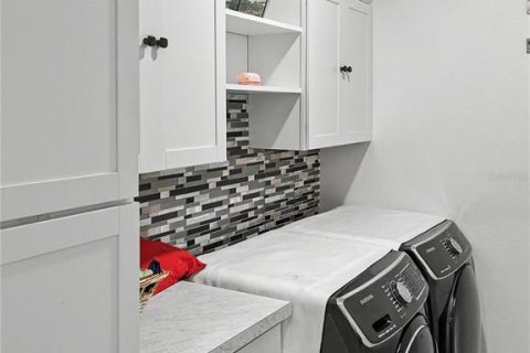Villa ou maison à louer à Kissimmee, Floride: 4 chambres, 193.79 m2 № 2097910 - photo 14