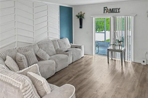 Villa ou maison à louer à Kissimmee, Floride: 4 chambres, 193.79 m2 № 2097910 - photo 8