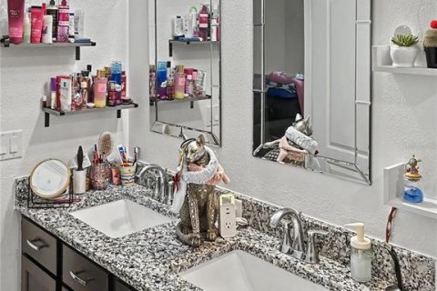 Villa ou maison à louer à Kissimmee, Floride: 4 chambres, 193.79 m2 № 2097910 - photo 30