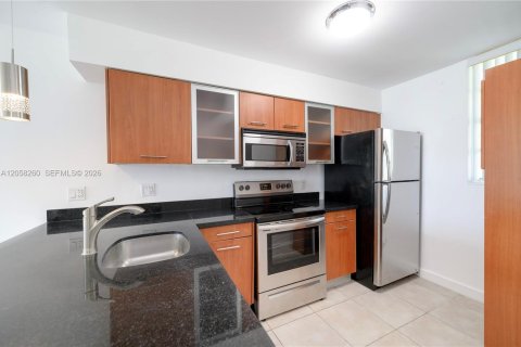 Condominio en alquiler en Miami, Florida, 2 dormitorios, 86.03 m2 № 2274585 - foto 11