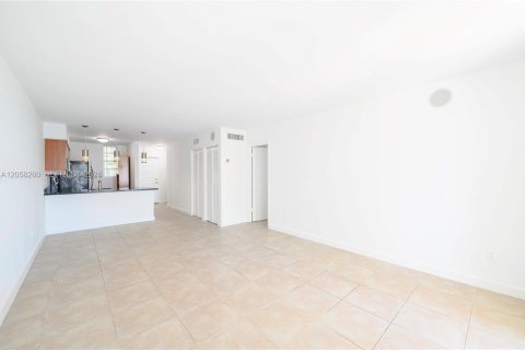 Condominio en alquiler en Miami, Florida, 2 dormitorios, 86.03 m2 № 2274585 - foto 6
