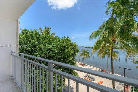 Condominio en Miami, Florida, 2 dormitorios  № 2274585
