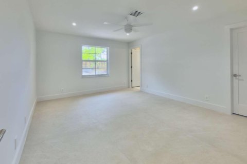 House in Delray Beach, Florida 4 bedrooms, 146.41 sq.m. № 2183034 - photo 17