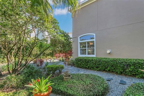 Townhouse in Winter Park, Florida 3 bedrooms, 196.58 sq.m. № 1642817 - photo 25
