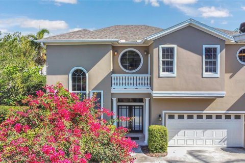 Townhouse in Winter Park, Florida 3 bedrooms, 196.58 sq.m. № 1642817 - photo 1