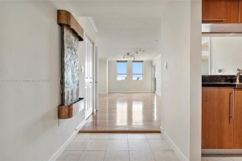 Condominio en venta en Fort Lauderdale, Florida, 2 dormitorios, 101.54 m2 № 1849136 - foto 2