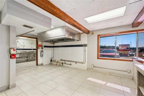 Commercial property in Tampa, Florida 199.74 sq.m. № 1634799 - photo 10