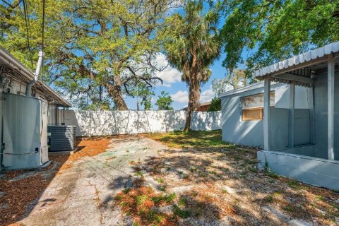 Commercial property in Tampa, Florida 199.74 sq.m. № 1634799 - photo 15