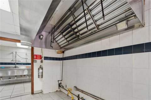 Commercial property in Tampa, Florida 199.74 sq.m. № 1634799 - photo 13