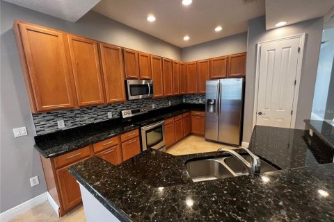 Villa ou maison à louer à Orlando, Floride: 3 chambres, 223.34 m2 № 2109504 - photo 5