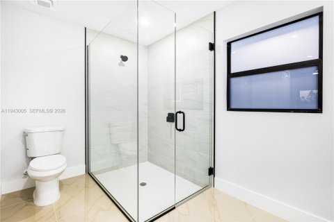 House in Lehigh Acres, Florida 4 bedrooms, 162.49 sq.m. № 1999248 - photo 20