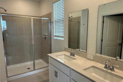 House in Kissimmee, Florida 4 bedrooms, 187.94 sq.m. № 1906771 - photo 14