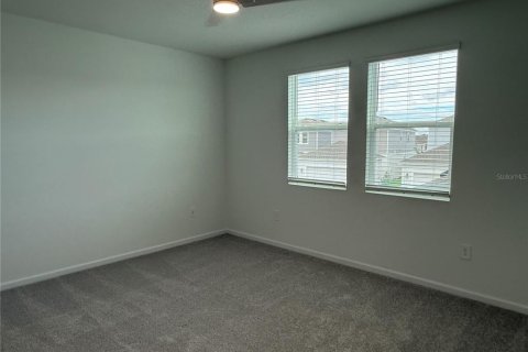 House in Kissimmee, Florida 4 bedrooms, 187.94 sq.m. № 1906771 - photo 12