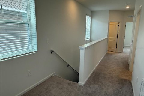 House in Kissimmee, Florida 4 bedrooms, 187.94 sq.m. № 1906771 - photo 15