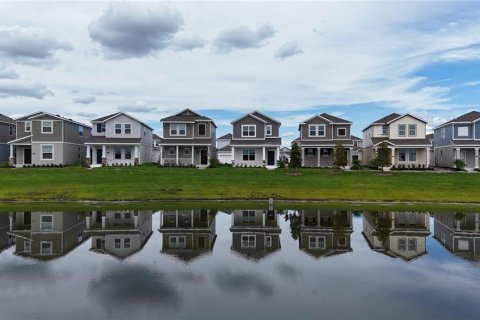 House in Kissimmee, Florida 4 bedrooms, 187.94 sq.m. № 1906771 - photo 3