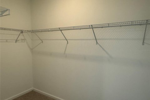 House in Kissimmee, Florida 4 bedrooms, 187.94 sq.m. № 1906771 - photo 13