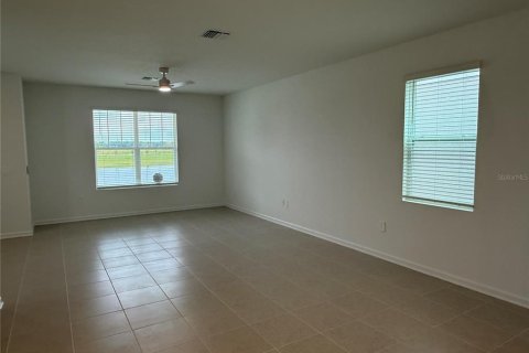 House in Kissimmee, Florida 4 bedrooms, 187.94 sq.m. № 1906771 - photo 9