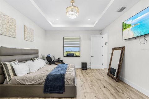 Casa en venta en Cape Coral, Florida, 3 dormitorios, 180.23 m2 № 2356093 - foto 11