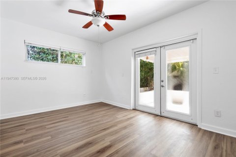 Снять в аренду виллу или дом в Майами, Флорида 3 спальни, 178.47м2, № 2003799 - фото 7