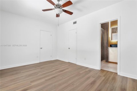 Снять в аренду виллу или дом в Майами, Флорида 3 спальни, 178.47м2, № 2003799 - фото 23