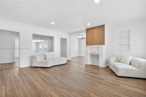 Снять в аренду виллу или дом в Майами, Флорида 3 спальни, 178.47м2, № 2003799 - фото 6