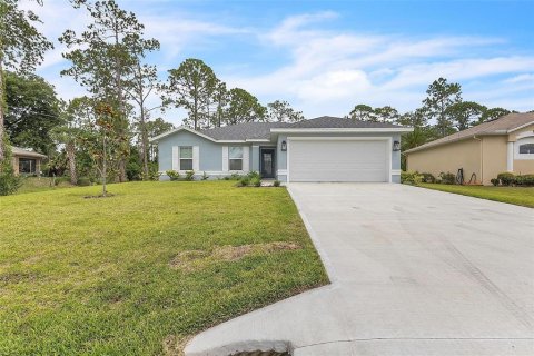 House in Palm Coast, Florida 3 bedrooms, 124.12 sq.m. № 2110585