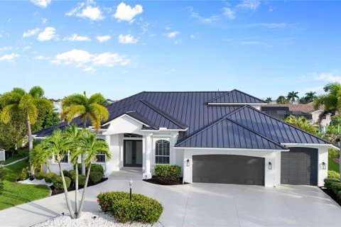 Villa ou maison à vendre à Punta Gorda, Floride: 5 chambres, 285.02 m2 № 2419655 - photo 19