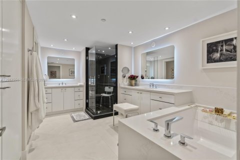 Copropriété à vendre à Miami, Floride: 3 chambres, 234.3 m2 № 2167899 - photo 27