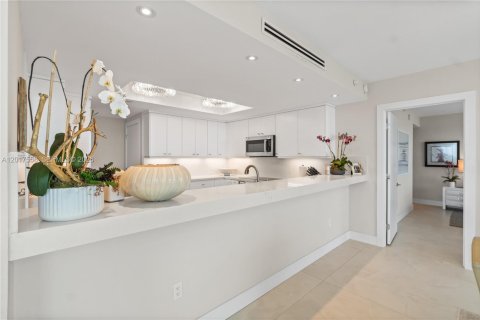 Copropriété à vendre à Miami, Floride: 3 chambres, 234.3 m2 № 2167899 - photo 30