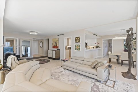Copropriété à vendre à Miami, Floride: 3 chambres, 234.3 m2 № 2167899 - photo 29