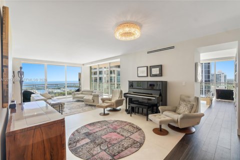 Copropriété à vendre à Miami, Floride: 3 chambres, 234.3 m2 № 2167899 - photo 5