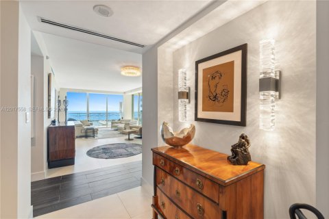 Copropriété à vendre à Miami, Floride: 3 chambres, 234.3 m2 № 2167899 - photo 12