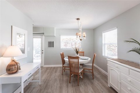 Villa ou maison à louer à Sarasota, Floride: 1 chambre, 64.66 m2 № 2125787 - photo 10