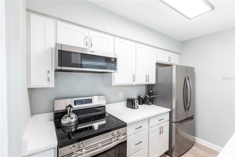 Villa ou maison à louer à Sarasota, Floride: 1 chambre, 64.66 m2 № 2125787 - photo 8
