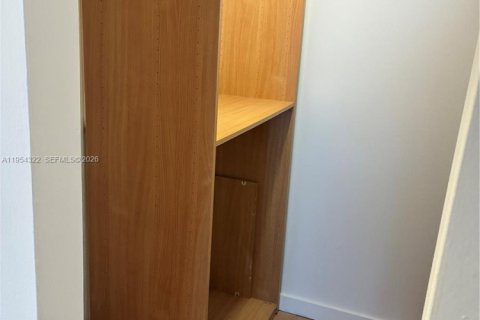 Copropriété à louer à Aventura, Floride: 1 chambre, 68.84 m2 № 2008331 - photo 13