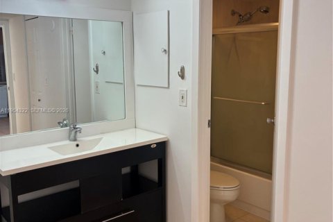 Copropriété à louer à Aventura, Floride: 1 chambre, 68.84 m2 № 2008331 - photo 14