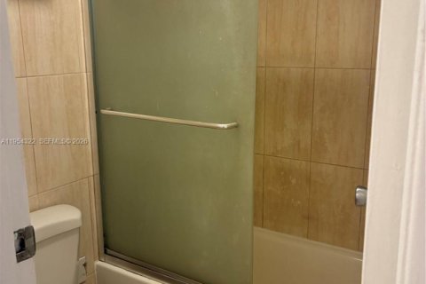 Copropriété à louer à Aventura, Floride: 1 chambre, 68.84 m2 № 2008331 - photo 10