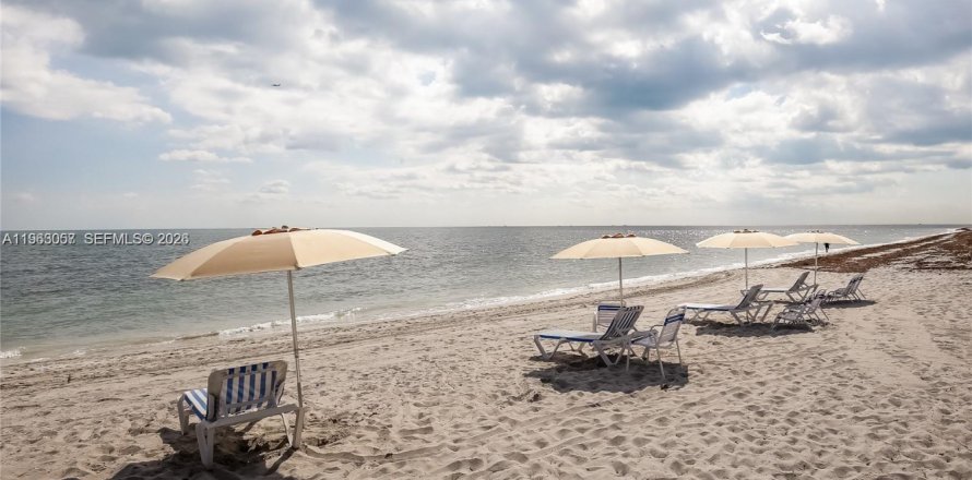 Condo à Key Biscayne, Floride, 2 chambres  № 2024271