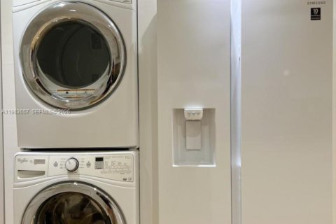 Copropriété à louer à Key Biscayne, Floride: 2 chambres, 130.9 m2 № 2024271 - photo 21