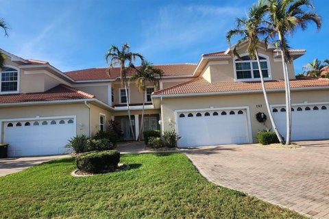 Copropriété à vendre à Punta Gorda, Floride: 2 chambres, 187.85 m2 № 2415438 - photo 2