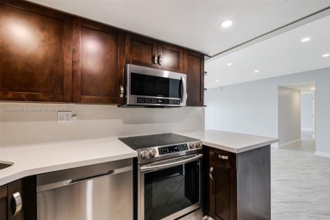 Copropriété à vendre à Miami, Floride: 3 chambres, 95.13 m2 № 1956100 - photo 4