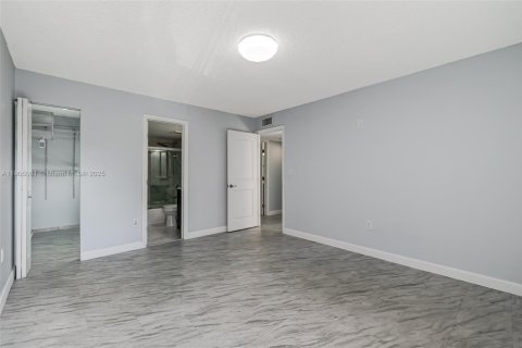 Copropriété à vendre à Miami, Floride: 3 chambres, 95.13 m2 № 1956100 - photo 16