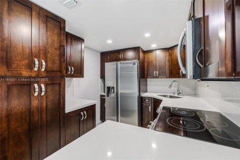 Copropriété à vendre à Miami, Floride: 3 chambres, 95.13 m2 № 1956100 - photo 3