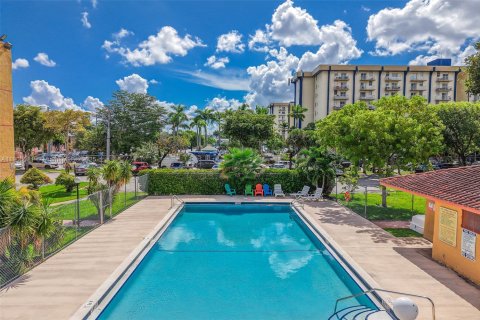 Copropriété à vendre à Miami, Floride: 3 chambres, 95.13 m2 № 1956100 - photo 25