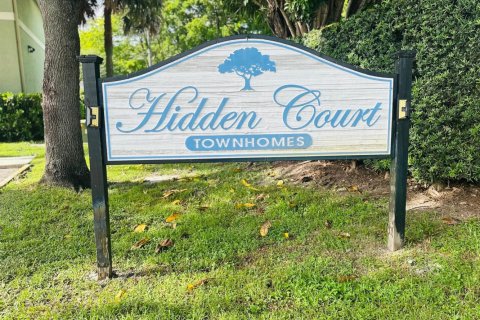 Touwnhouse à vendre à Hollywood, Floride: 3 chambres, 133.78 m2 № 2286651 - photo 2