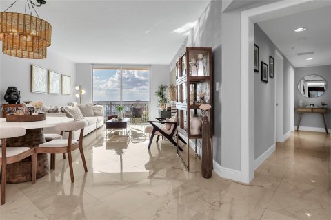 Condo in Miami, Florida, 2 bedrooms  № 2040301