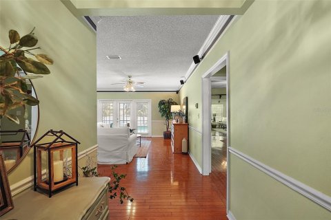 House in Eustis, Florida 3 bedrooms, 221.85 sq.m. № 1656759 - photo 3