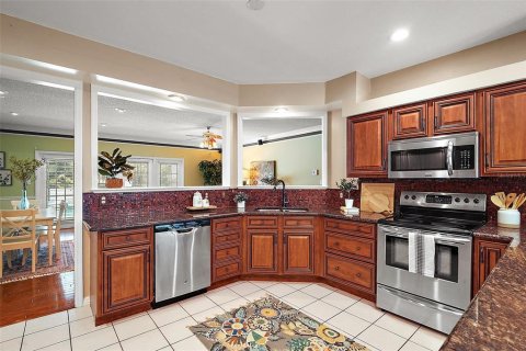 House in Eustis, Florida 3 bedrooms, 221.85 sq.m. № 1656759 - photo 14